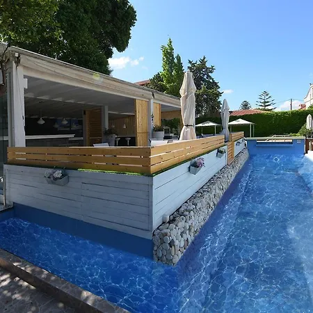 Rhodes Superior Suites, Luxury Poolside